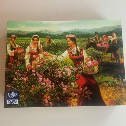 Black Sea Puzzle 1000 Pieces Like New, Rose Harvest