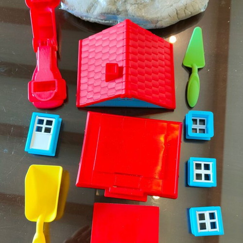Kinetic Sand Creative House Set 12 pcs used