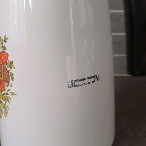 CorningWare USA ceramic vintage coffee pot like new