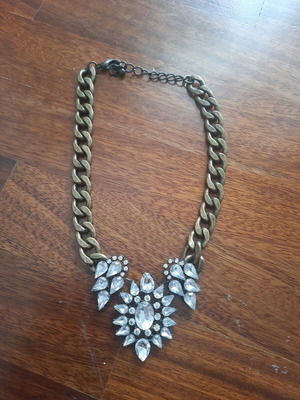 Necklace with stones like new, gold and silver colors
