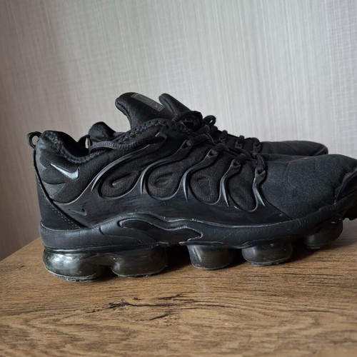 Nike Vapormax Plus sneakers used, size 44
