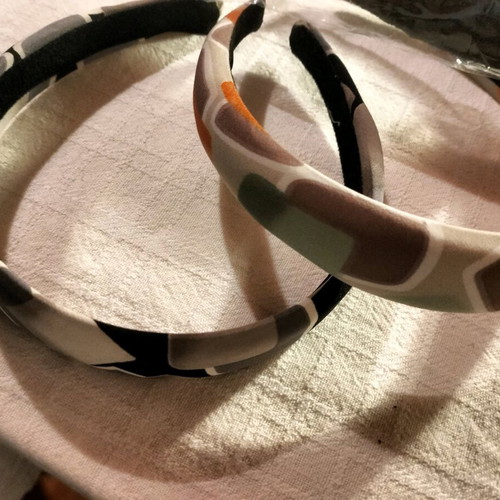 Hairbands like new, set of 3 with different designs