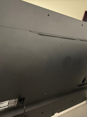 LG TV Lg-49LH541V used with broken panel for spare parts