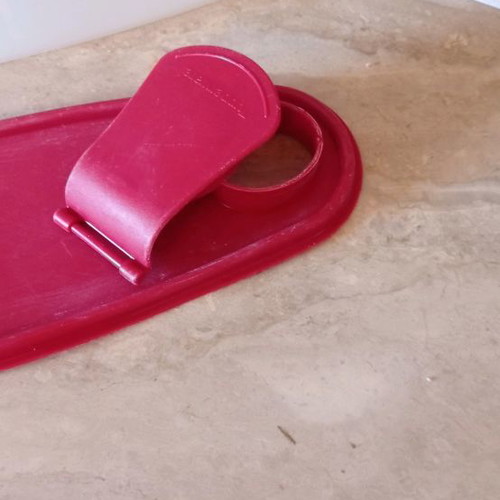 Tupperware classic jug used with red lid