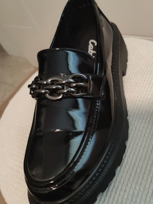 Loafers new black size 40, lightweight and comfortable
