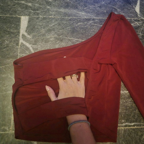 Crop Top burgundy with one shoulder and special back, new