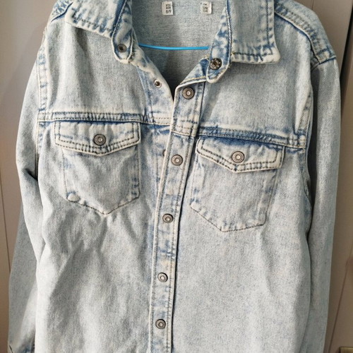 Boys' denim jacket size 8-9 used, blue