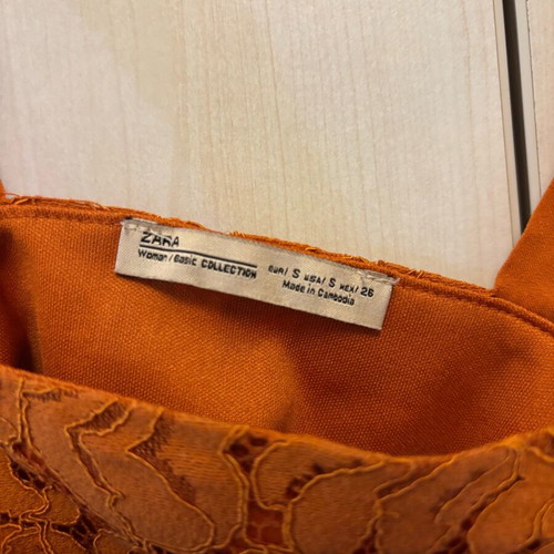 Zara crop top orange like new, size S