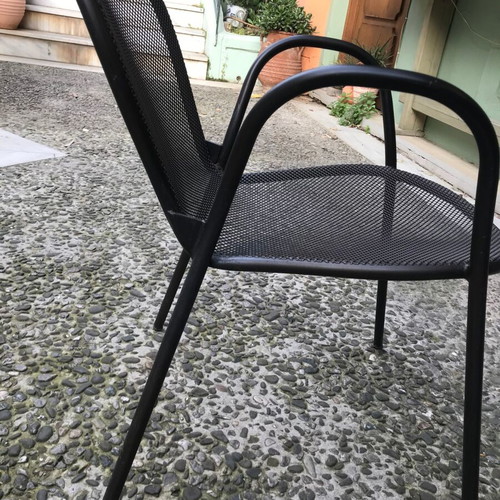Mexil garden table and 4 chairs like new