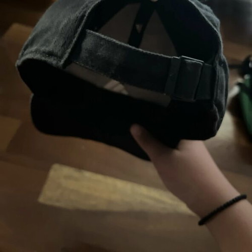 Adidas hat like new, black and white