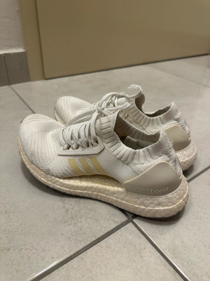 Adidas Ultraboost Uncaged athletic shoes like new, size 38⅔, off-white