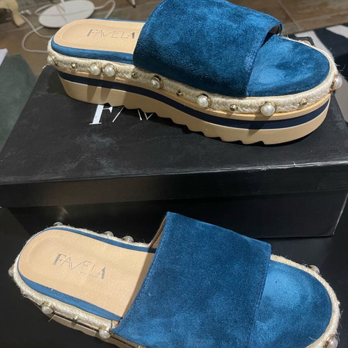 Favela blue platform sandals like new, size 39