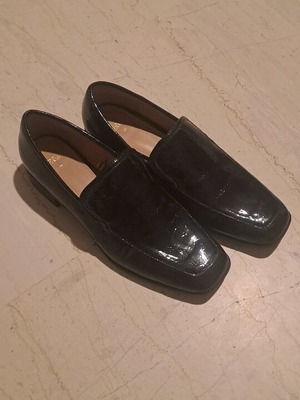 Zara nr 38..Σαν καινούρια..γυαλιστερά.