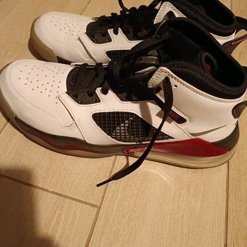 Jordan Mars 270 like new, size 45, black and white