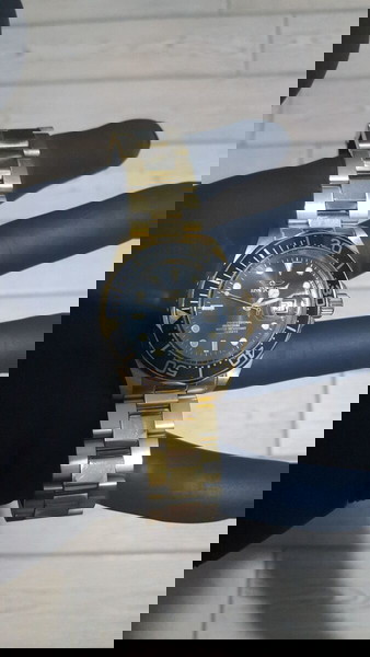 ΡΟΛΟΪ INVICTA