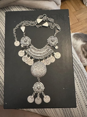 Boho necklace new, silver