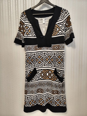 Diane Von Furstenberg dress like new, size S