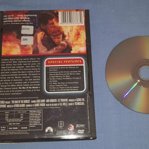 War of the Worlds DVD used, science fiction with subtitles