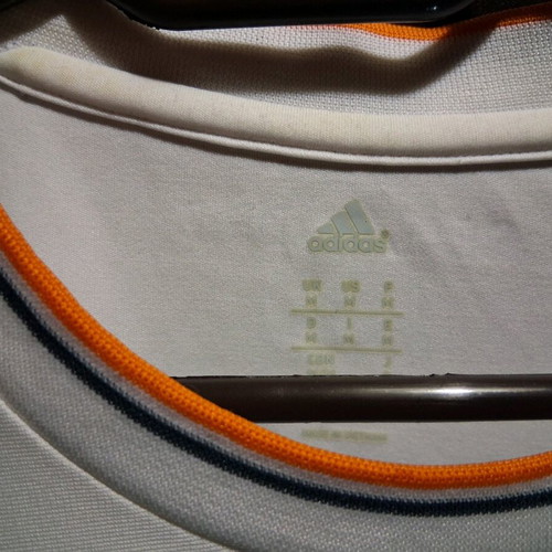 Real Madrid Home Jersey like new, authentic, size Medium