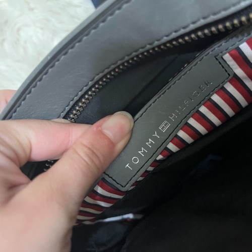 Tommy Hilfiger crossbody bag gray leather-look new