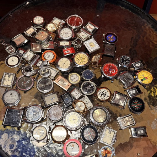 Men's and women's watches used, pack all together, battery needed