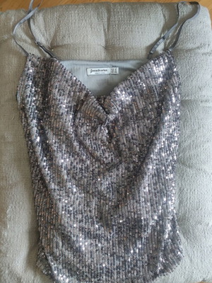 Stradivarius sequin camisole top like new, grey silver, size S