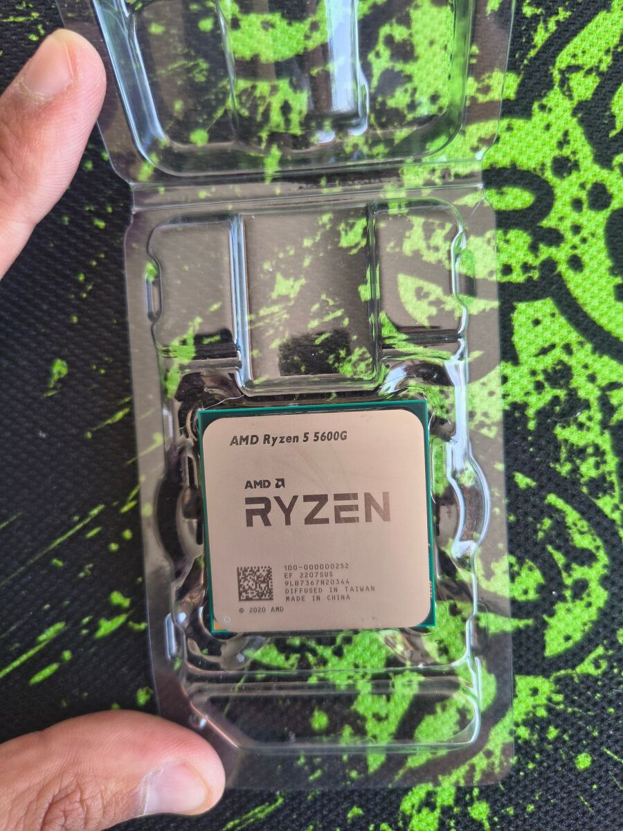 AMD Ryzen 5 5600G processor like new - € 99,99 - Vendora.cy