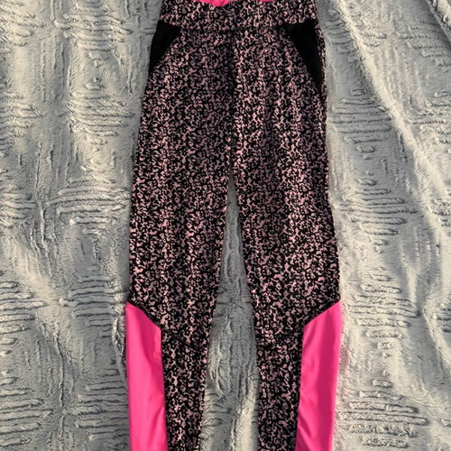 Gina Tricot sports leggings S like new