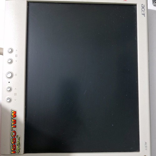Computer monitors used, 2 pieces with 1 gift included