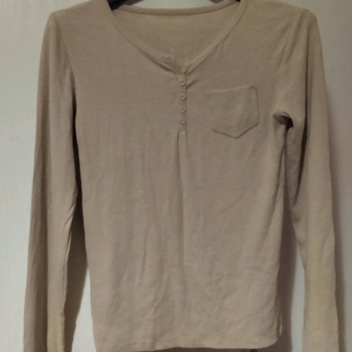 T-shirt new size S/M beige, soft and elastic