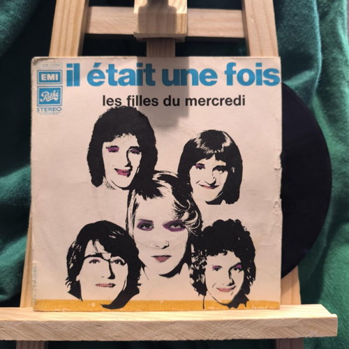 Il Était Une Fois Les Filles Du Mercredi vinyl like new, pop