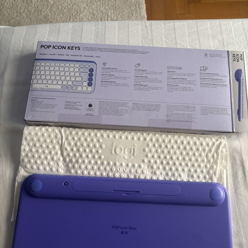Logitech Pop Icon Keys keyboard like new