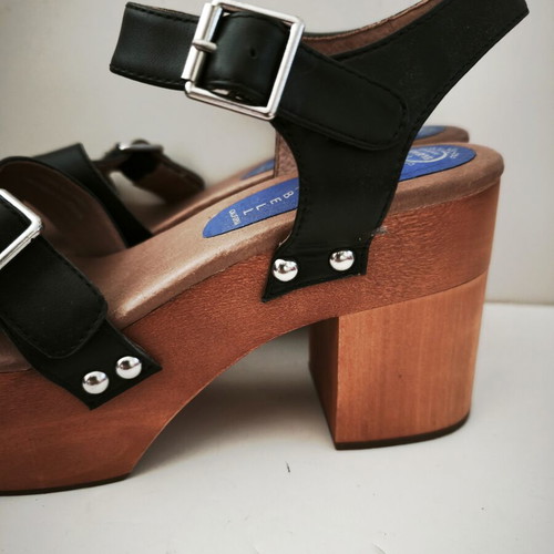 Jeffrey Campbell boho wooden sandals size 41 like new, black