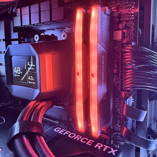 Gaming PC Ryzen 7 9800X3D Nvidia RTX 5070 32GB DDR5 6000MHz Corsair RGB new
