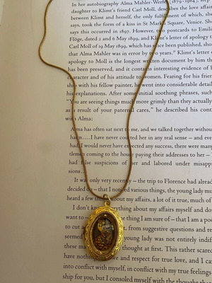 Statement locket necklace gold plated with Woman in Gold portrait