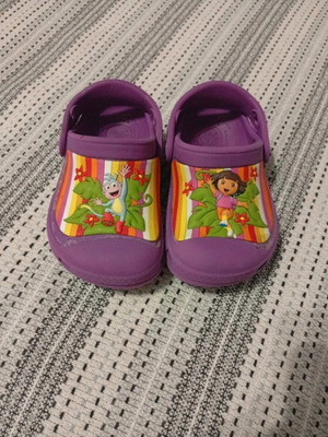Crocs slippers size C6-7 22-24, purple