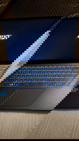 Laptop MSI Modern 14'' (i3-1115G4/8GB/512GB SSD/FHD/Windows 10) Carbon Gray B11