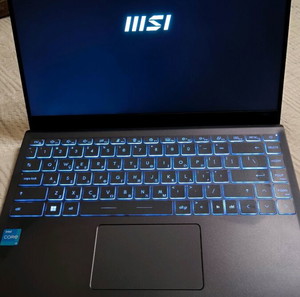 Laptop MSI Modern 14'' (i3-1115G4/8GB/512GB SSD/FHD/Windows 10) Carbon Gray B11