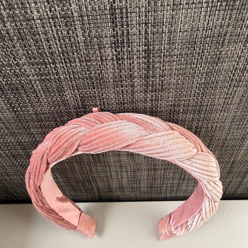 Headband and hair ribbon like new