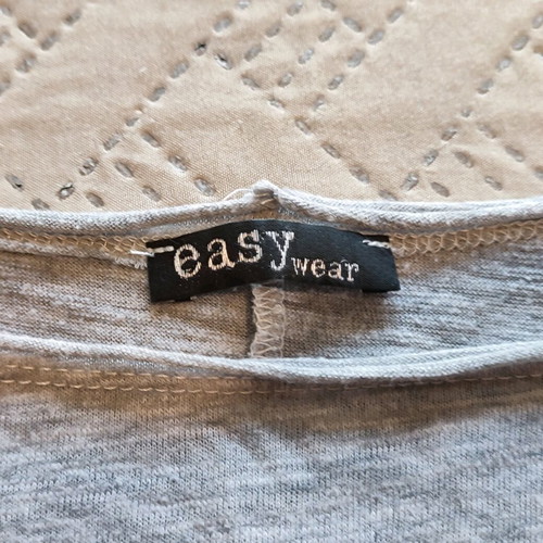 Easy Wear grey t-shirt like new, one size