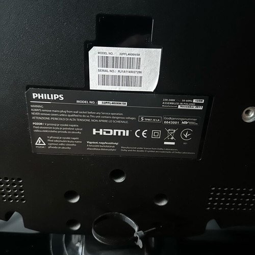 Philips 32-inch TV like new with remote control