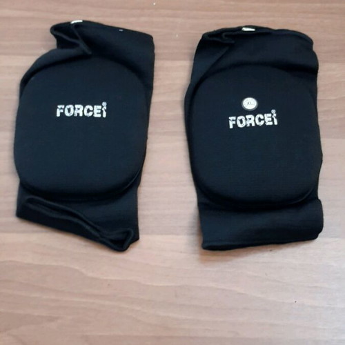 Martial arts set almost new with leather gloves, shin guards, elbow pads