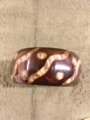 Bracelet brown with beige waves new resin