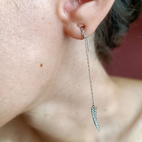 Long silver s925 earrings like new with rhinestone crystals