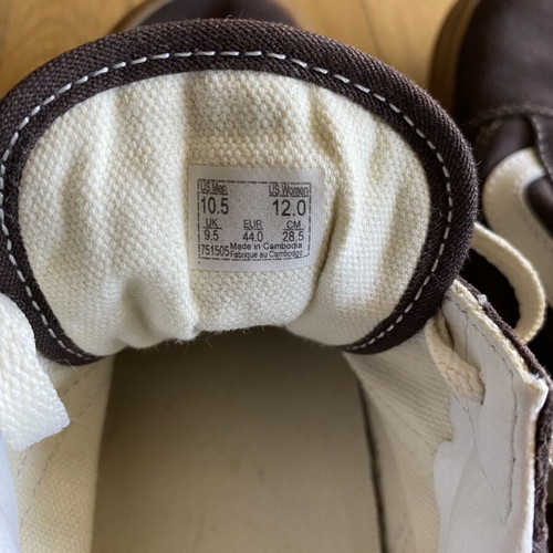 Vans Old Skool brown suede shoes with gum sole, EU 44