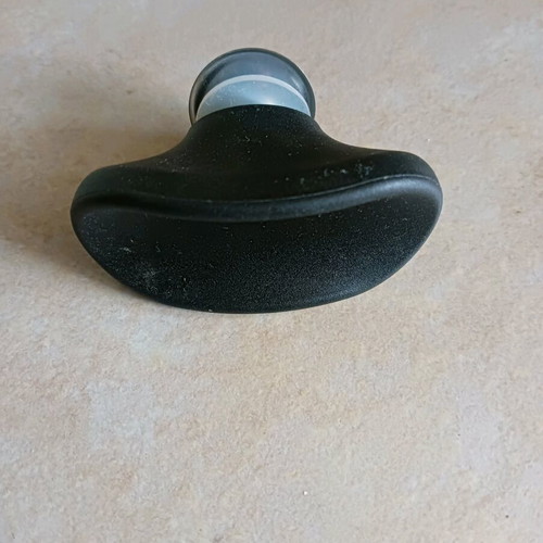 Pot lid handle used, black
