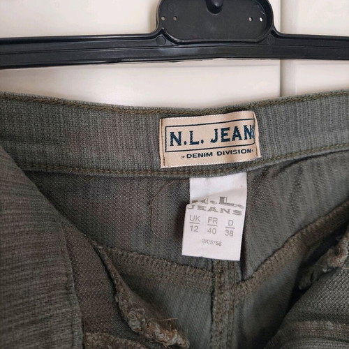 Γυναικεία σορτς N.L. JEANS (L) σαν καινούργια, πακέτο 2, μπεζ και πράσινα