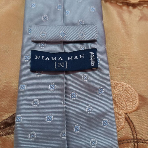 Conbipel Niama Man Silk Tie used, light gray geometric pattern