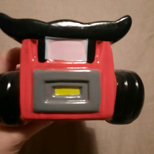 Car-shaped piggy bank like new unused