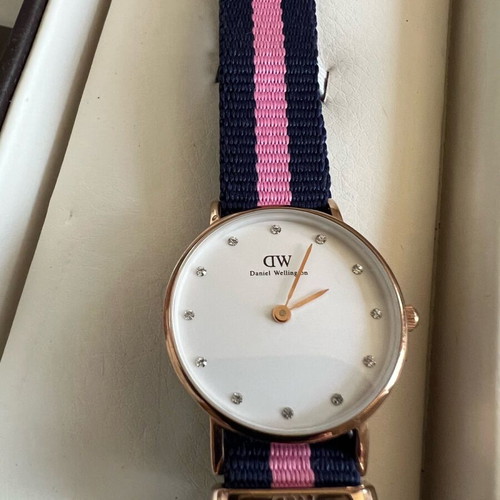 Daniel Wellington Classy Winchester women's watch like new, blue and pink